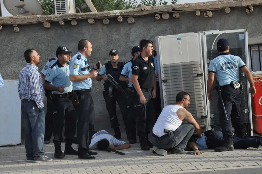 Akçakale'ye yine top mermisi 13