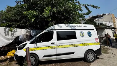 Alevlerin arasında kalan kadın can verdi