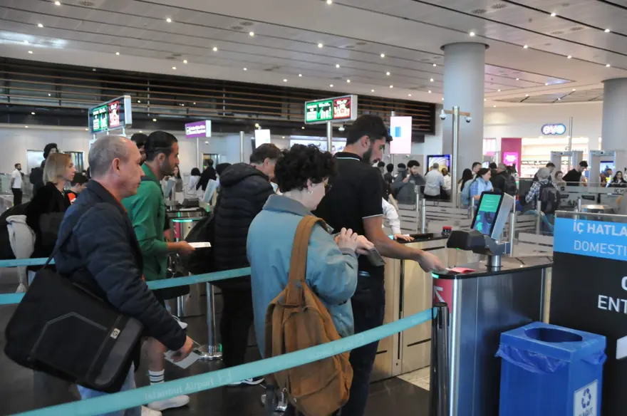 İstanbul Havalimanı'nda bayram tatili yoğunluğu 3