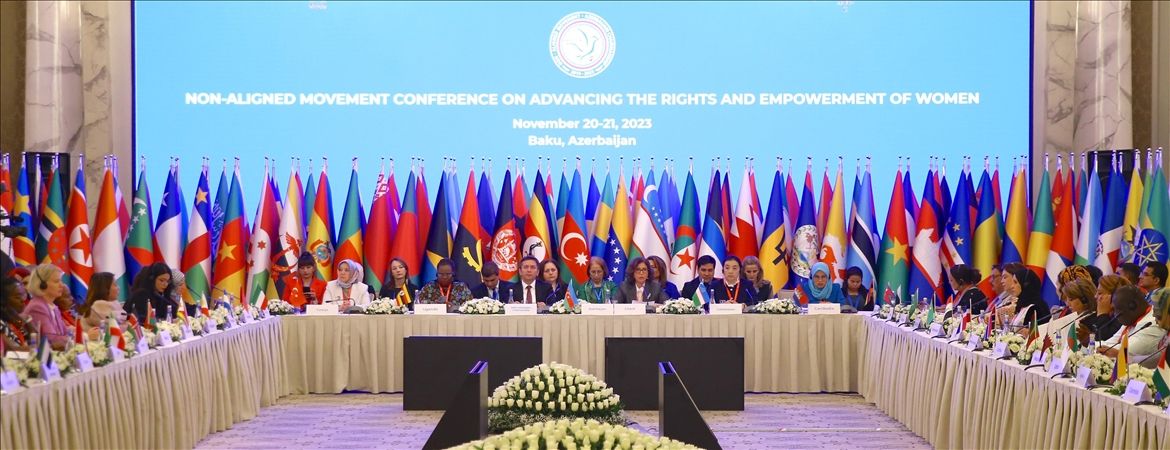 Bağlantısızlar Hareketi temsilcileri, kadın hakları için Bakü'de bir araya geldi