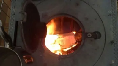 Ankara'da oyları sobada yaktığı iddia edilen 2 kişiye gözaltı