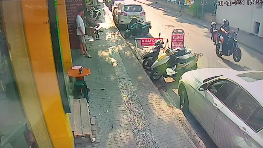 Trafik magandasının tekerlek şovu kaza getirdi 