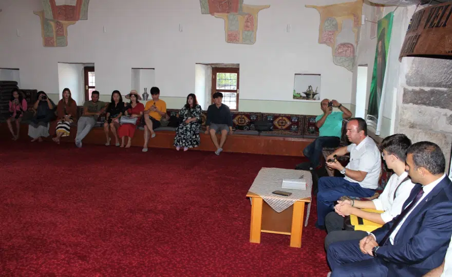 Güney Koreli turizm bloggerları Eskişehir'de 10 Güney Koreli turizm bloggerları Eskişehir'de 10