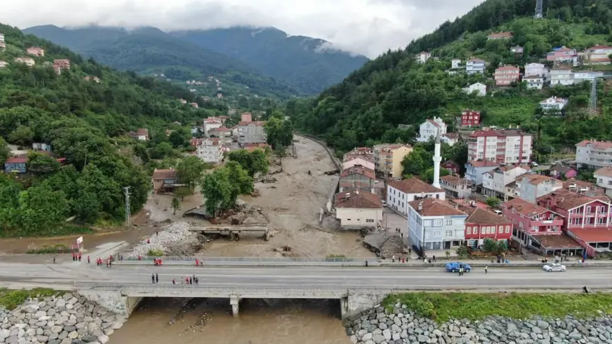 Batı Karadeniz'i yine sel vurdu 36