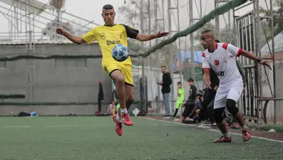 Gazze'de sembolik Galatasaray-Fenerbahçe derbisi