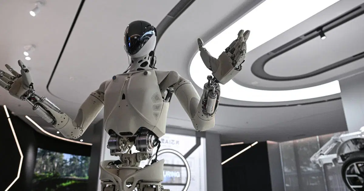Çin insansı robotları iş gücüne dahil edecek