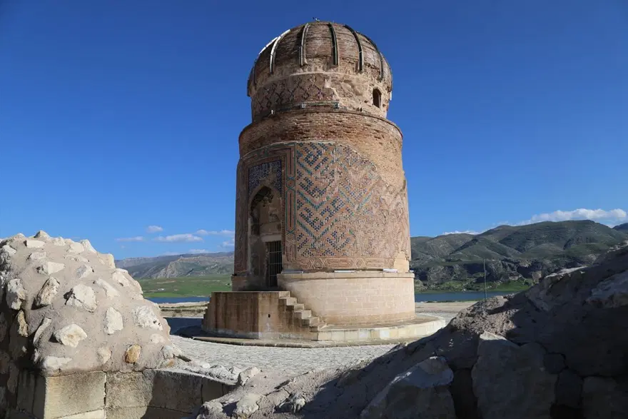Tarihi Hasankeyf'e 3 limandan ulaşılacak 9