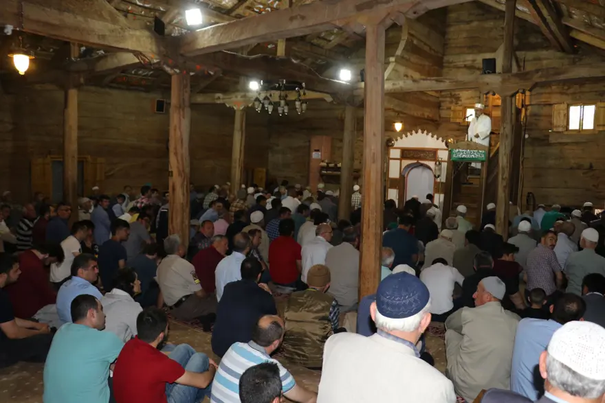 Çivisiz cami, 8 asırdır ayakta 3