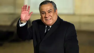 Peru Başbakanı Adrianzen istifa etti