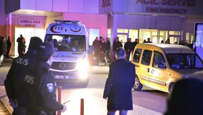 AK Parti Genel Başkan Yardımcısı Özhaseki trafik kazasında yaralandı