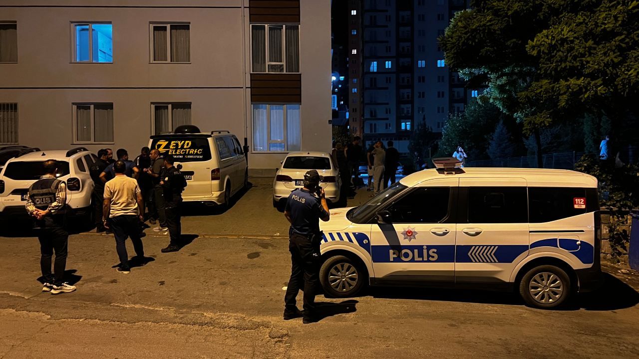 Kayseri’de 12 yaşındaki çocuk, üvey babasını ağır yaraladı