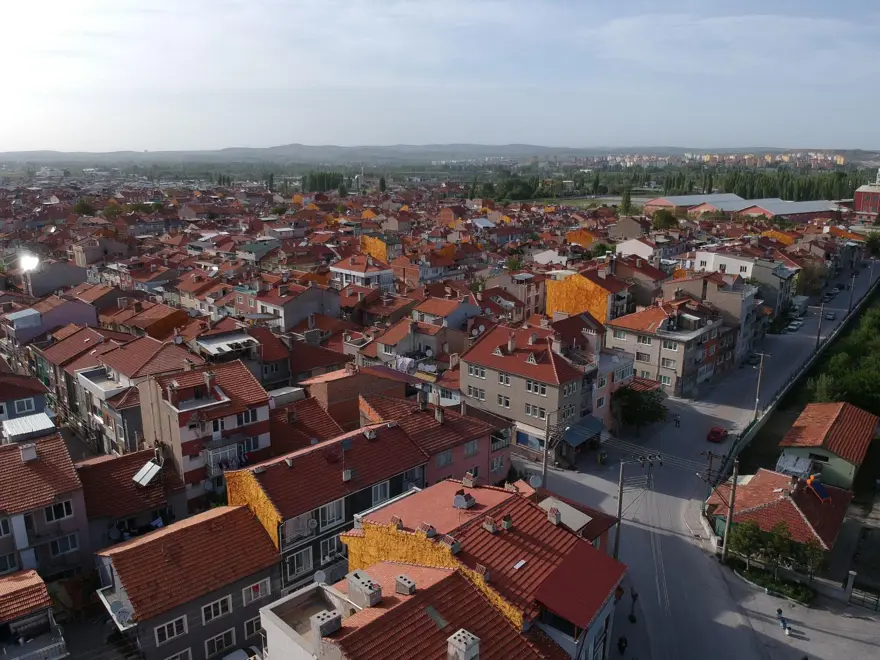 Kütahya'da bir mahalle ve dört sokağa corona virüs karantinası 