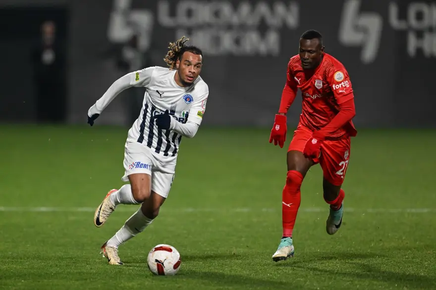 4 - Mame Thiam (Pendikspor) 16 gol 8