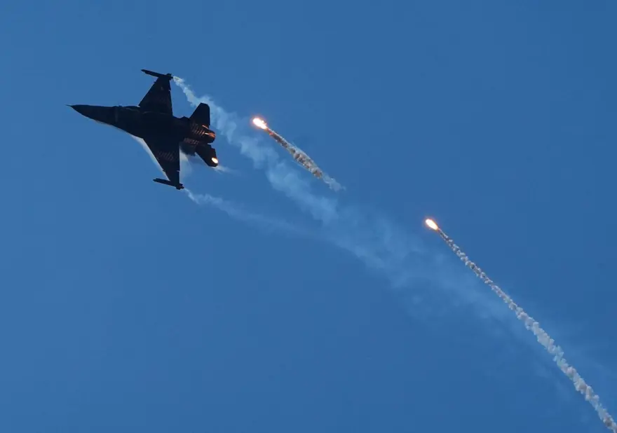 SOLOTÜRK'ten Çanakkale'de uçuş 2