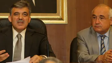 Gül: Kuzey Irak hükümetin bileceği konudur