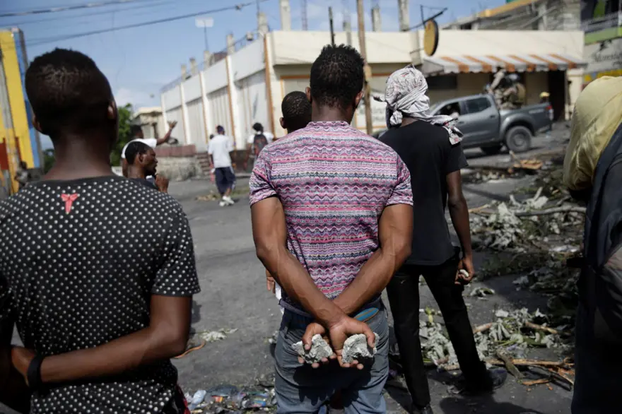 Haiti'de hükümet karşıtı protestolar şiddet olaylarına sahne oluyor 24