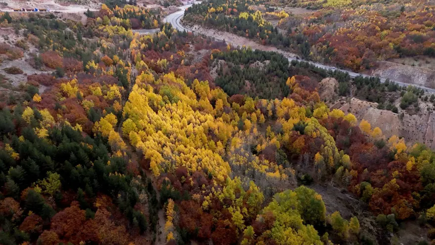 2 bin rakımlı geçitte masalsı görüntüler oluştu 