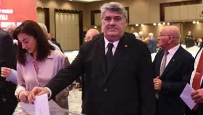 Serdal Adalı yeniden Türkiye Jokey Kulübü başkanı oldu