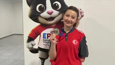 Sümeyye Sude Öztunç'tan gümüş madalya!