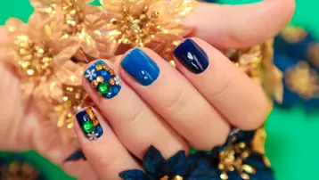 Dermatologlardan uyarı: Kalıcı oje ve protez tırnak çılgınlığına dikkat!