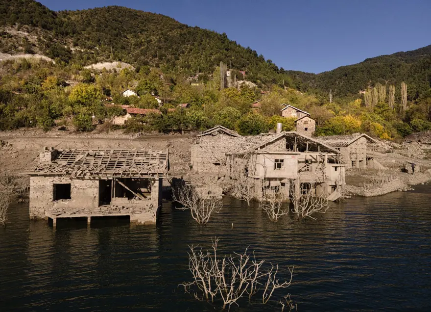 7 YILDIR SUYUN ALTINDA 5