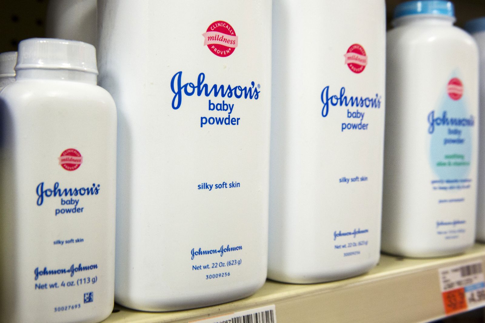 Johnson &amp; Johnson, bebek pudrasının satışını durduracak
