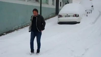 Mart kapıdan baktırdı: Bir il güne kar yağışıyla uyandı