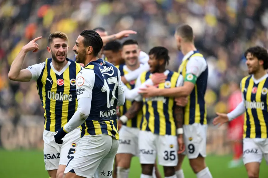 10- İrfan Can Kahveci (Fenerbahçe) 12 gol 2