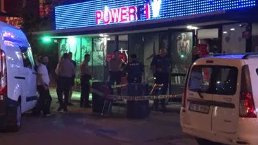 Spor salonunda dehşet: Husumetlilerin silahlı kavgası kanlı bitti