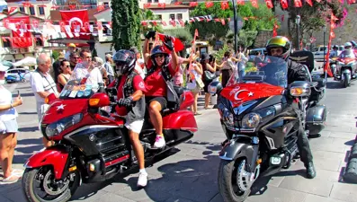 10. Uluslararası Goldwing Treffen Çeşme’de rekor katılımla gerçekleşti