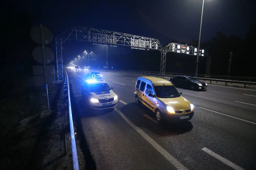 Kiev'de yaşayanlar şehri terk ediyor 14