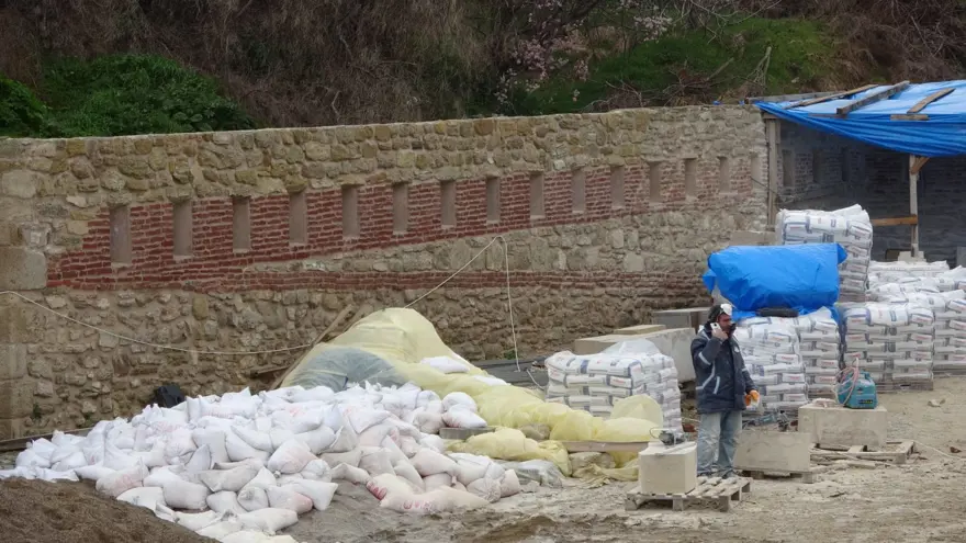 Çanakkale’de, 252 yıllık tarihi Namazgah Tabyası'nın sur duvarları restore ediliyor 7 Çanakkale’de, 252 yıllık tarihi Namazgah Tabyası'nın sur duvarları restore ediliyor 7
