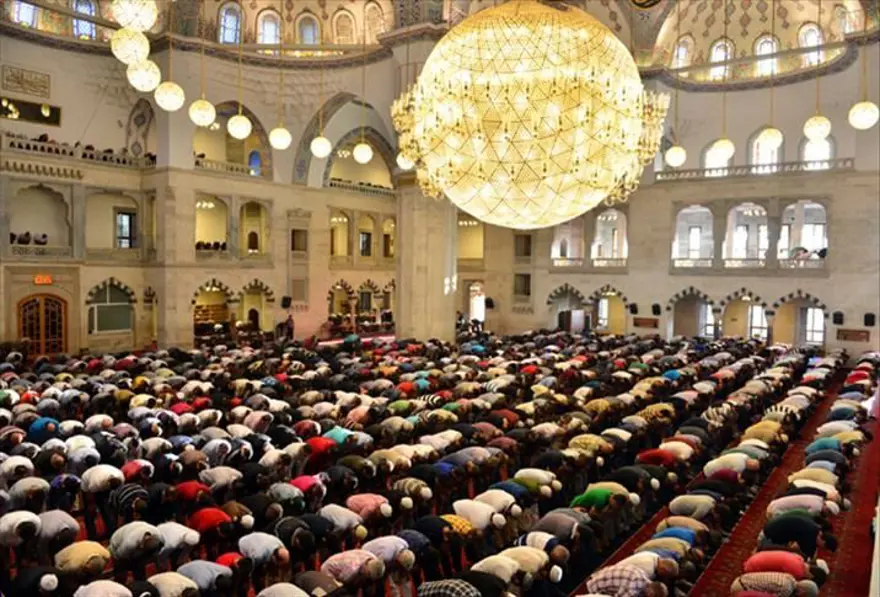 YURT DIŞI BAYRAM NAMAZI SAATLERİ BELLİ OLDU 5