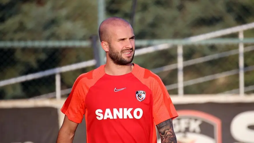 Süper Lig'den çekilen Hatayspor ve Gaziantep FK'dan ayrılan futbolcular 5