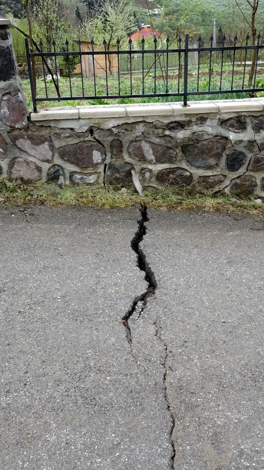 "TEHLİKE ARZ EDİYOR" 5