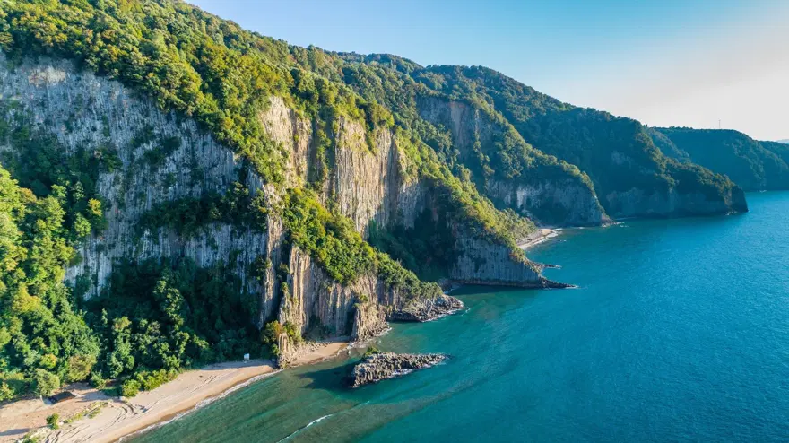 80 milyon yıllık! Rus turistlerin ilgisini çekiyor, 7 yılda 1 milyon kişi ziyaret etti 11 80 milyon yıllık! Rus turistlerin ilgisini çekiyor, 7 yılda 1 milyon kişi ziyaret etti 11