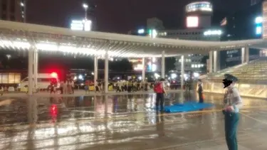 Japonya'da akıllara durgunluk veren olay: Terastan atladı yayanın üzerine düştü