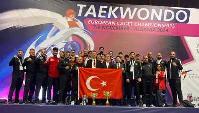 "Yıldız" tekvandocular, Avrupa şampiyonu oldu