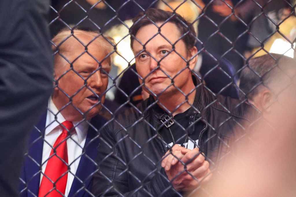 Trump seçim zaferini UFC şampiyonasında kutladı: Musk yine yalnız bırakmadı!