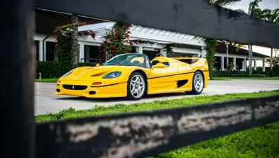 Dünyanın en pahalı Ferrari'si... Fiyatı dudak uçuklattı