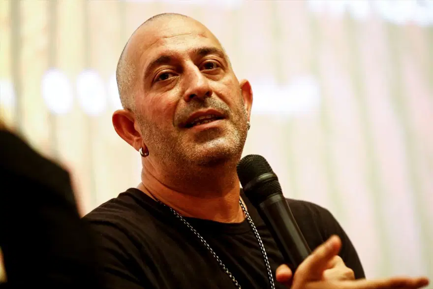 Cem Yılmaz, yeniden 'stand up' şov yapacak 3