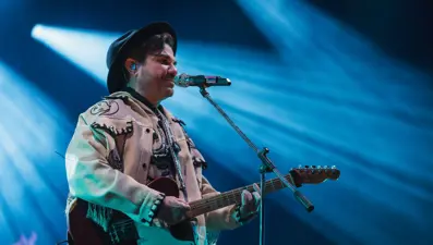 Alaçatı Ot Festivali’nde Kenan Doğulu rüzgarı