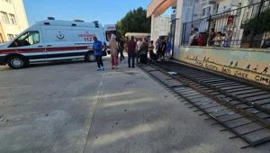 Aydın'da feci olay! 6 yaşındaki çocuğun üzerine demir parmaklık düştü Aydın'da feci olay! 6 yaşındaki çocuğun üzerine demir parmaklık düştü