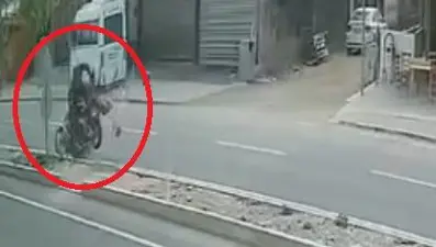 Adana'da motosikletler çarpıştı: 1 ölü, 2 yaralı