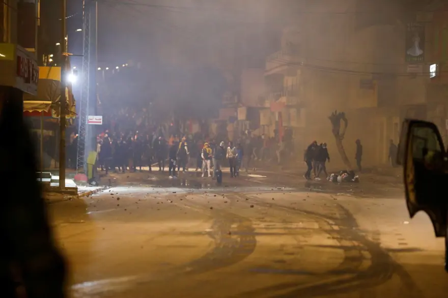 Tunus'ta protestolar 5. gününde: 632 gözaltı 3