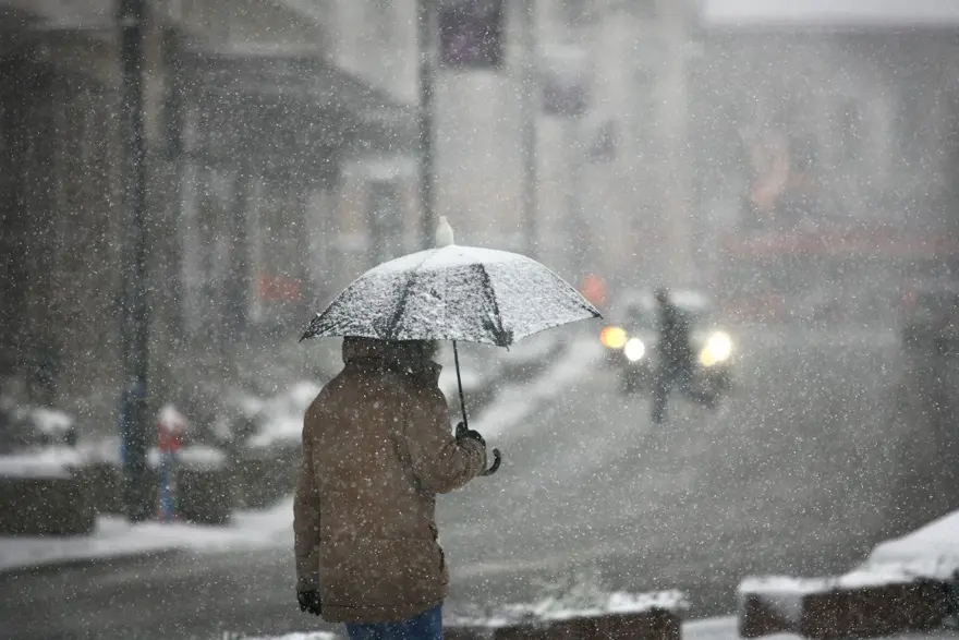 Bu illerde yaşayanlar dikkat: Meteoroloji 4 şehir için gece saatlerini işaret etti 2