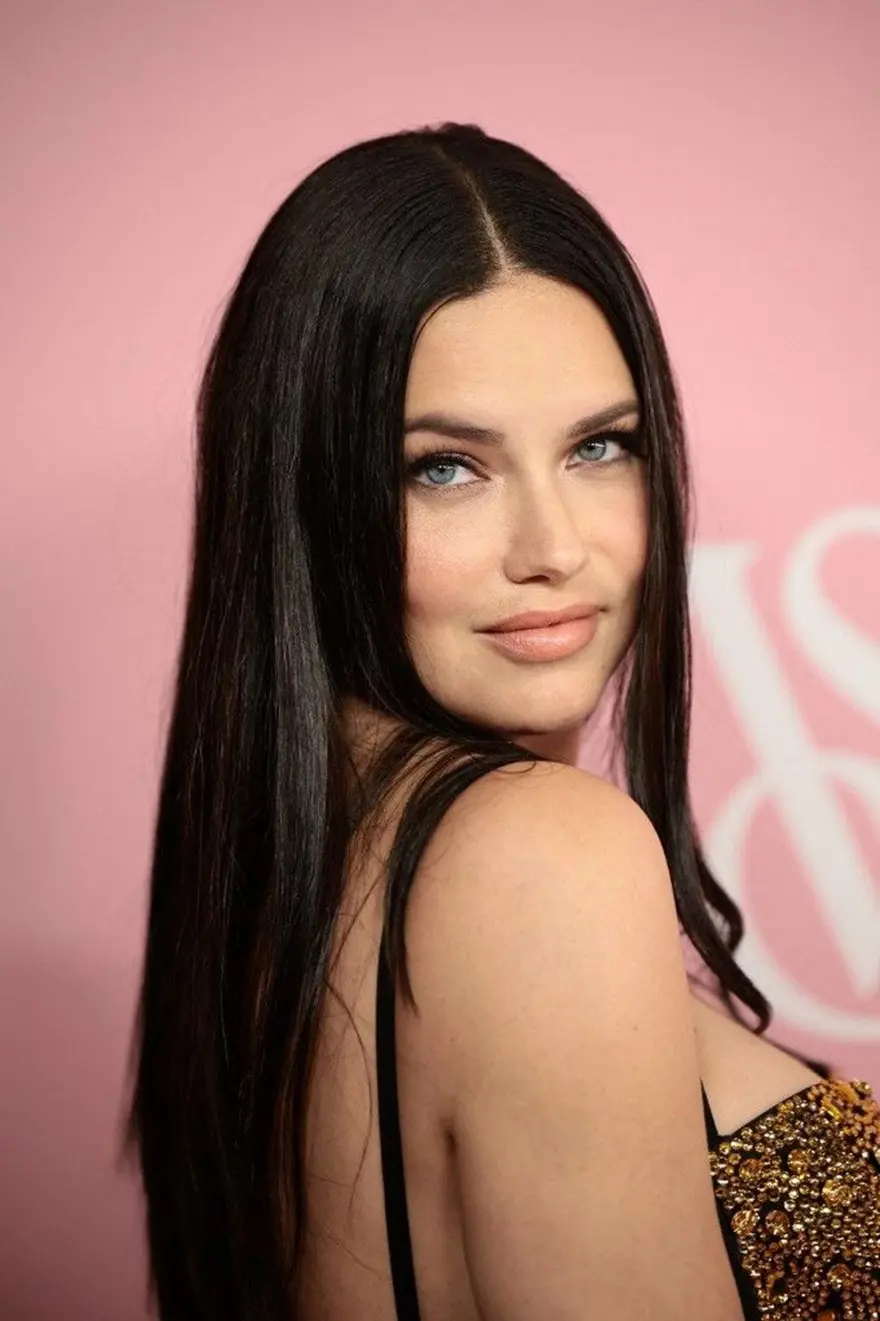 Yüzündeki değişimle şaşırtan Adriana Lima sessizliğini bozdu 12 Yüzündeki değişimle şaşırtan Adriana Lima sessizliğini bozdu 12