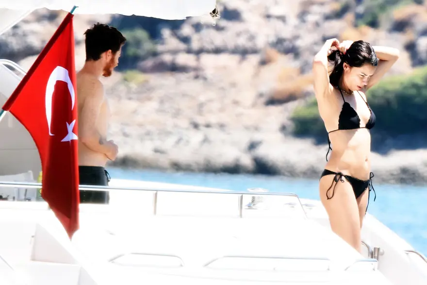 Adriana Lima ile Metin Hara'nın deniz keyfi (Cennet Koyu) 13 Adriana Lima ile Metin Hara'nın deniz keyfi (Cennet Koyu) 13