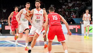 "12 yenilmez adam" (10 Eylül spor manşetleri)