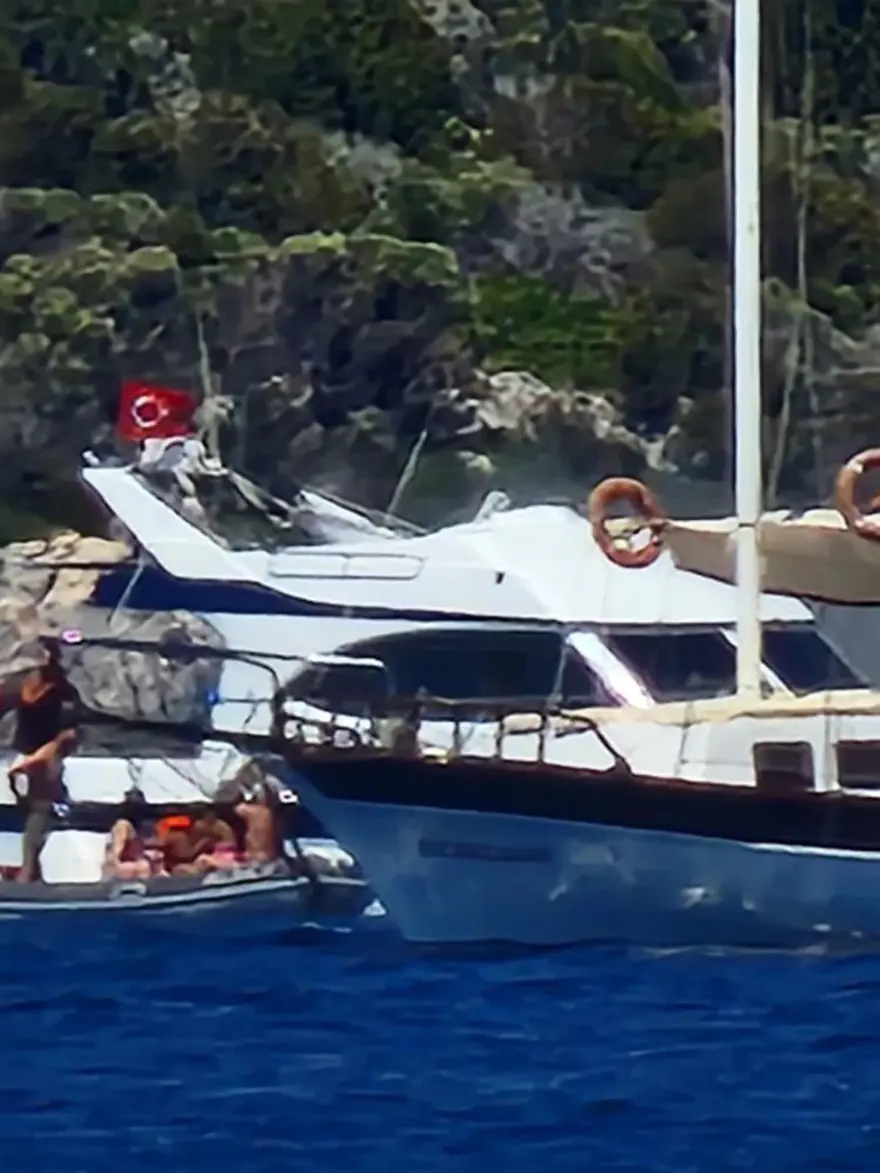 Bodrum açıklarında can pazarı (Tekne alev alev yandı) 2 Bodrum açıklarında can pazarı (Tekne alev alev yandı) 2